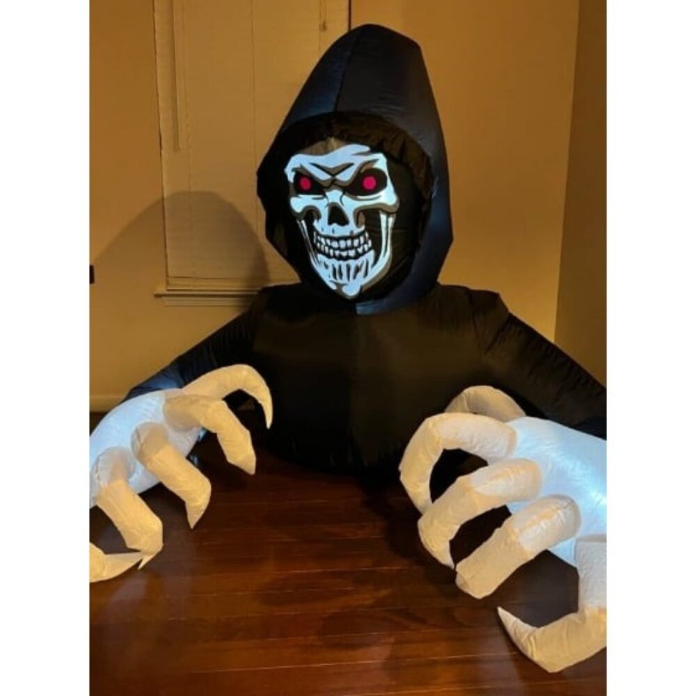 5 Ft Halloween Inflatable Decoration Grim Reaper Spooky Ghost with LED Lights